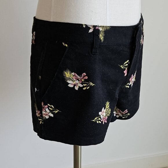 Volcom Floral Black Women's Shorts - Picture 1 of 5